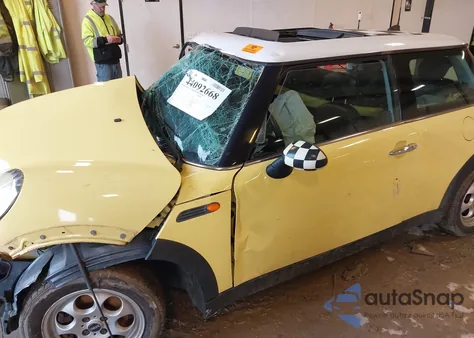 2005 Mini Cooper из США, поврежденный, VIN WMWRC33505TK60506